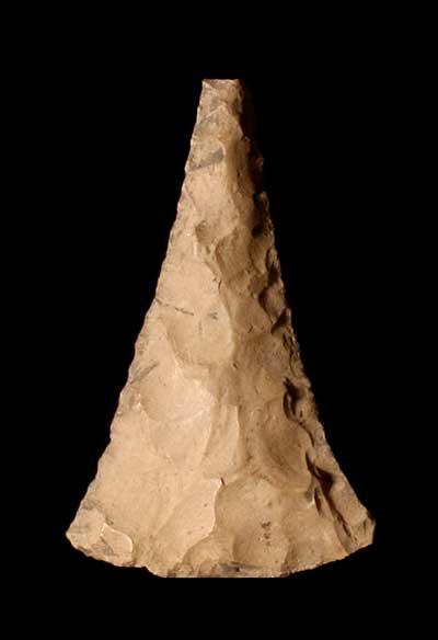 Contemporary triangular arrowhead from northern Kentucky.