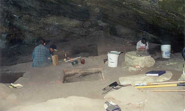 Archaeologists excavate units at the Raised Spirits rockshetler