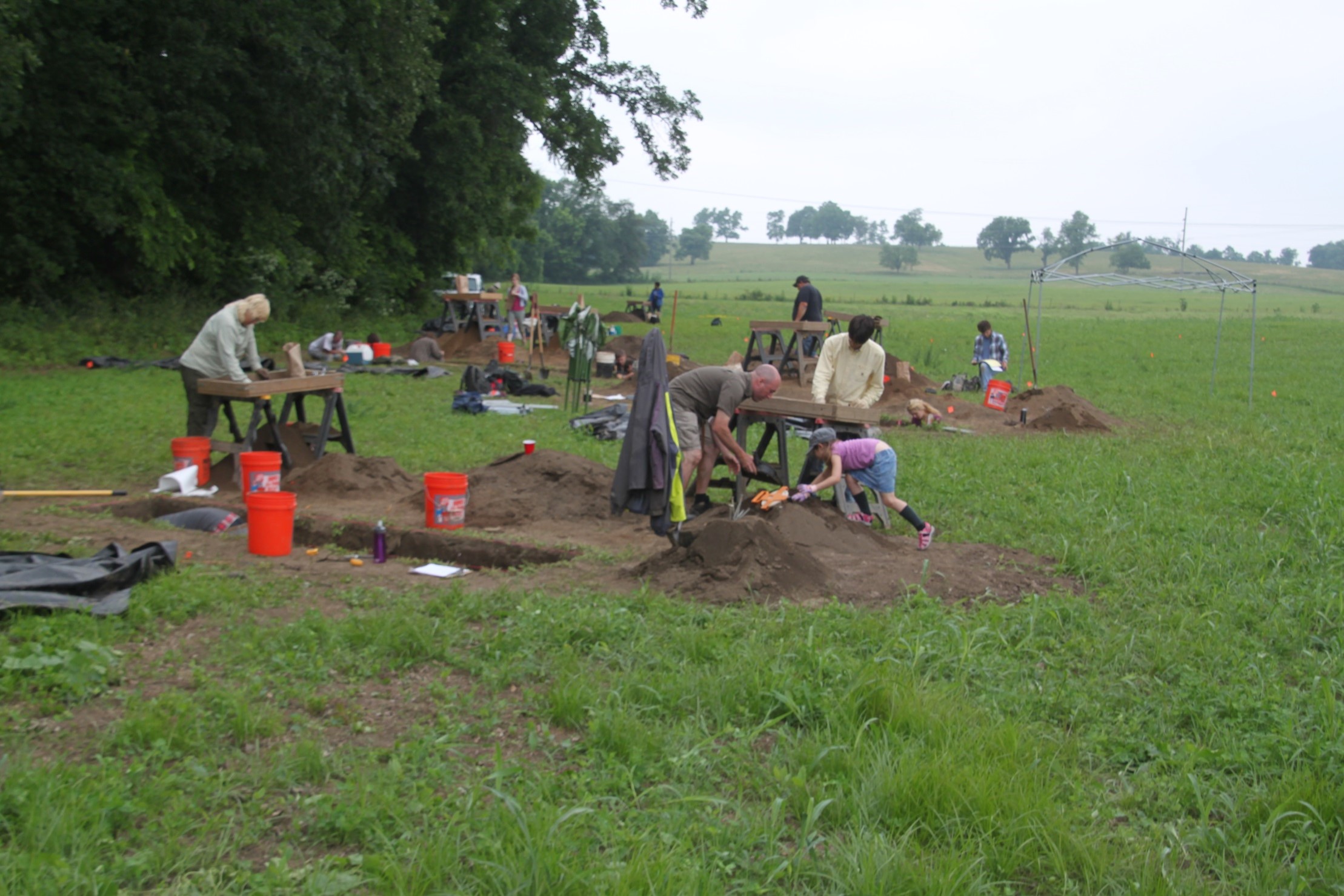 Students excavating at the Wheeler site.